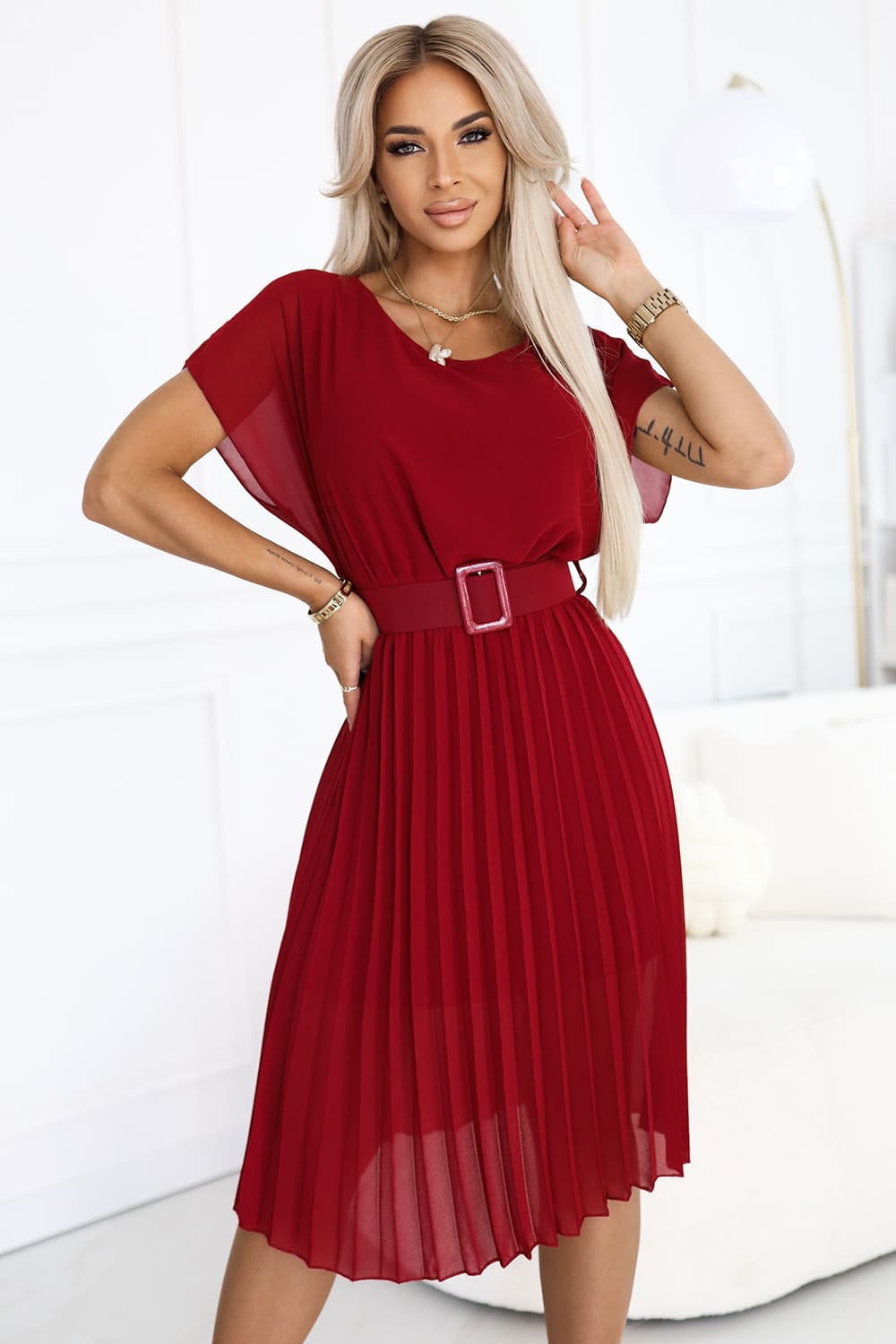 465-5 MIA Rochie midi din șifon plisat cu curea lată - Vișinie