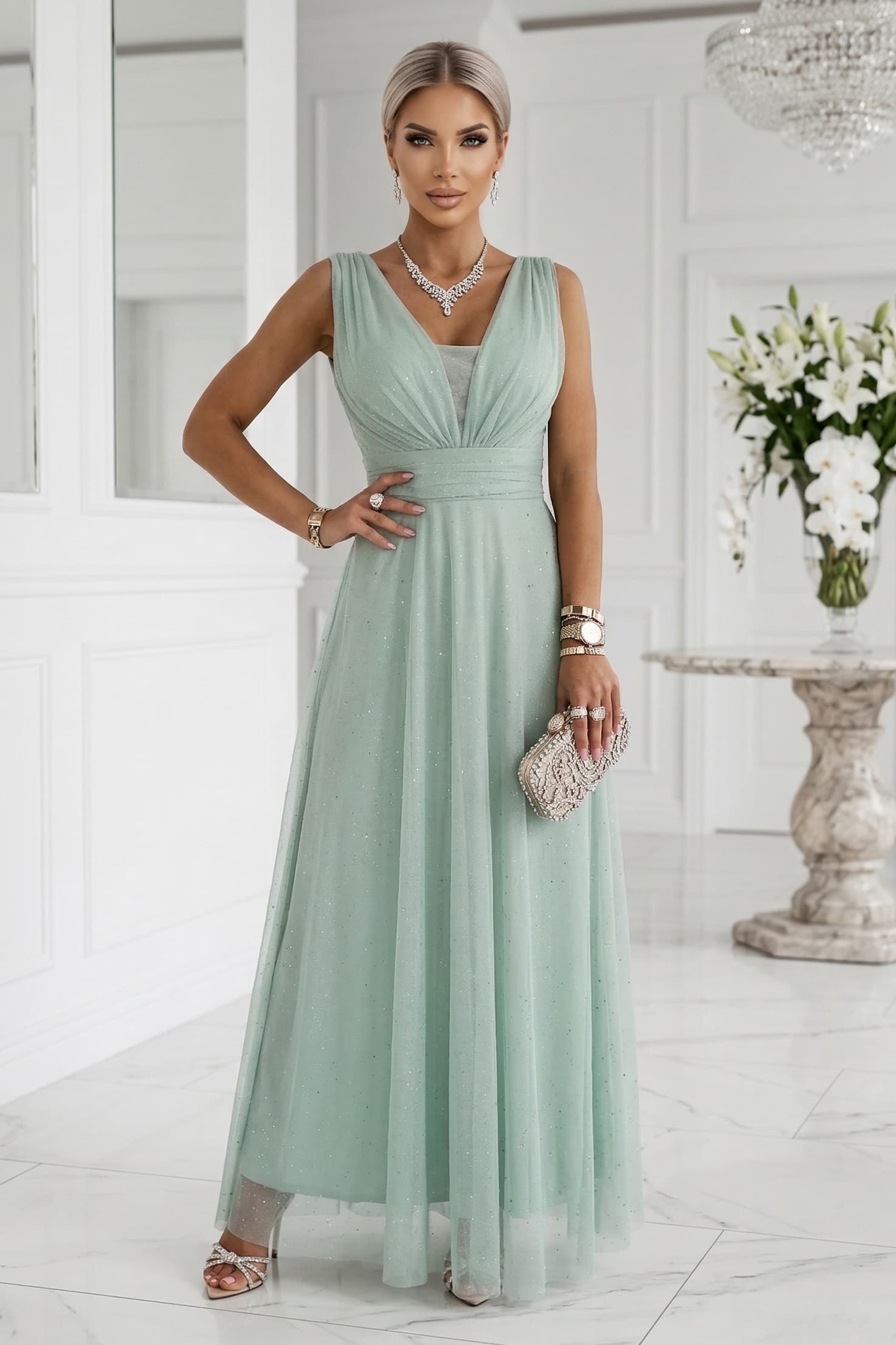 637-5 Rochie maxi lungă cu accent brocat și decolteu adânc - verde fistic